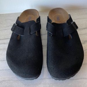 Boston Soft Footbed, only worn once so no real wear to footbed.